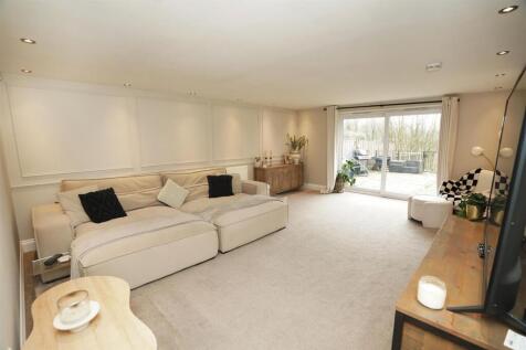 Bradshaw Brow, Bradshaw, Bolton 4 bed detached house for sale