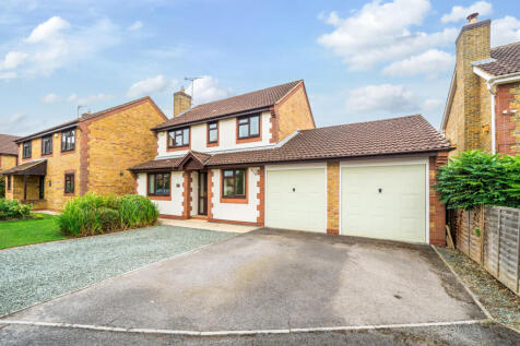 Howgate Close, Gloucester GL4 4 bed house for sale