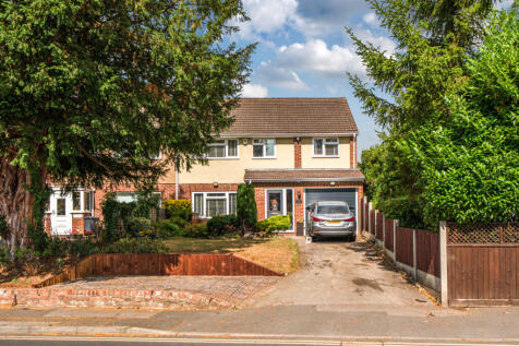 4 bedroom semi-detached house for sale