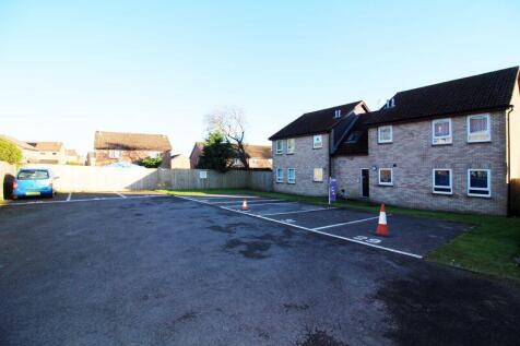 Studio flat for sale