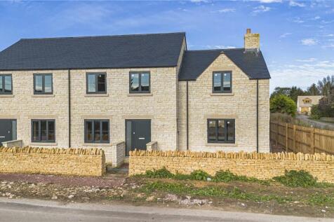 Birdlip, Gloucester, Gloucestershire... 4 bed semi