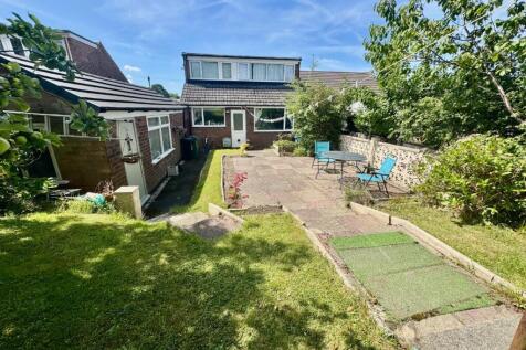 3 bedroom semi-detached bungalow for sale