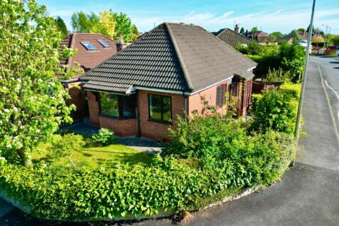 2 bedroom detached bungalow for sale