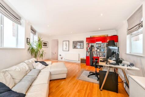 Amhurst Road, Hackney, London, N16 2 bed flat for sale