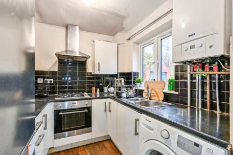Allan Barclay Close, Stamford Hill... 2 bed terraced house for sale