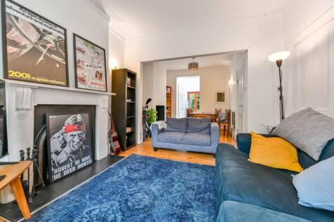 Albion Road, Stoke Newington, London... 4 bed house for sale