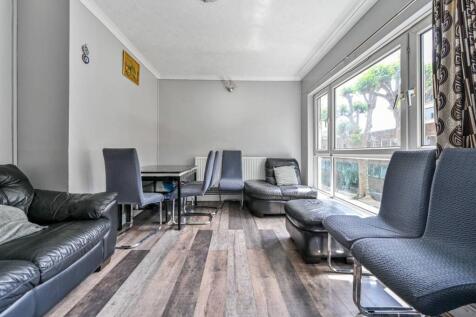 Somerford Grove Estate, Stoke... 2 bed flat for sale