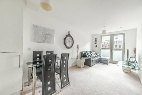 Headstone Drive, Harrow, HA1 2 bed flat for sale