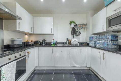 Pinner Road, Harrow on the Hill... 1 bed flat for sale