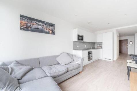 College Road, Harrow, HA1 1 bed flat for sale