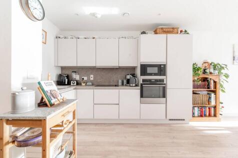 1 bedroom flat for sale