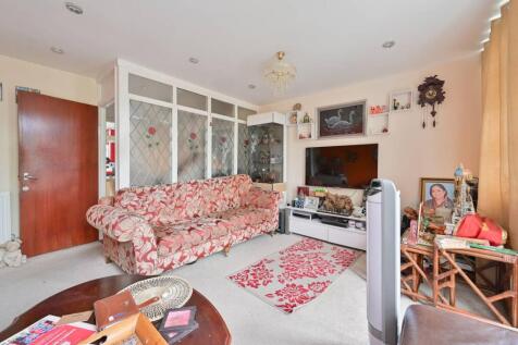 Roxeth Hill, Harrow on the Hill... 4 bed terraced house for sale