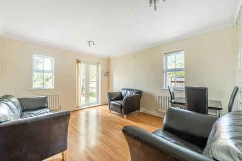 Manor Road, Harrow, HA1 2 bed flat for sale