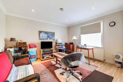 Rayners Lane, Rayners Lane, Harrow, HA2 1 bed flat for sale