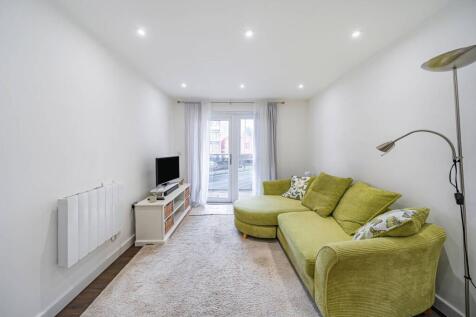 Essence Apartments, Harrow... 1 bed flat for sale