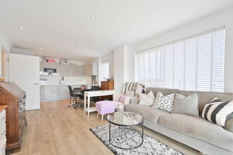 St Johns Road, Harrow, HARROW, HA1 2 bed flat for sale