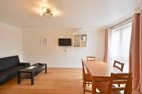 Archery Close, Wealdstone, Harrow, HA3 2 bed flat for sale
