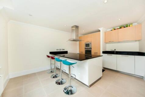 High Street, Harrow on the Hill... 4 bed maisonette for sale