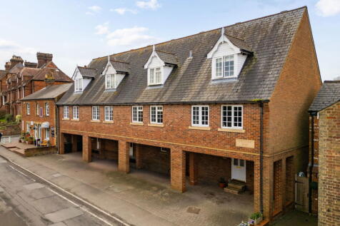 Granary Row, Saffron Walden 3 bed end of terrace house for sale