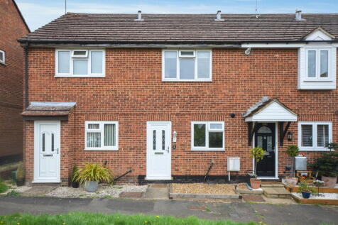 Oziers, Elsenham 2 bed terraced house for sale