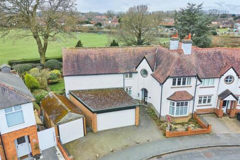4 bedroom semi-detached house for sale