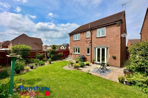 4 bedroom detached house for sale