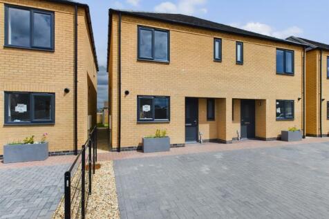 Bradley Close, Mablethorpe LN12 3 bed semi