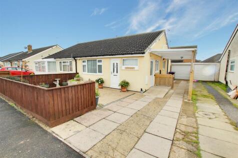 2 bedroom semi-detached bungalow for sale