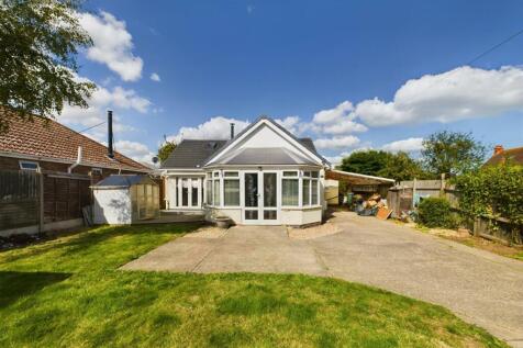 3 bedroom detached bungalow for sale