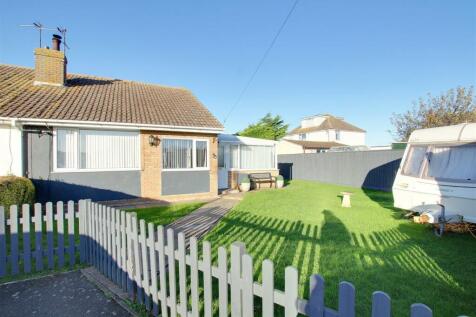 2 bedroom semi-detached bungalow for sale