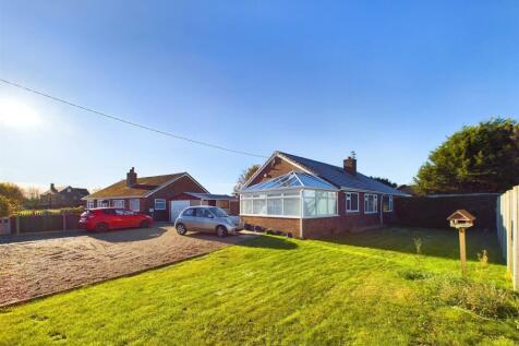 2 bedroom semi-detached bungalow for sale