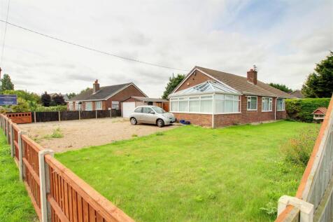 2 bedroom semi-detached bungalow for sale