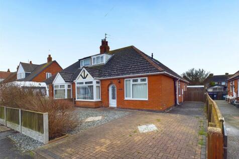 3 bedroom semi-detached bungalow for sale