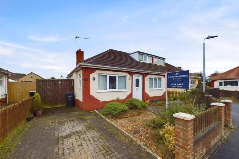 3 bedroom semi-detached bungalow for sale