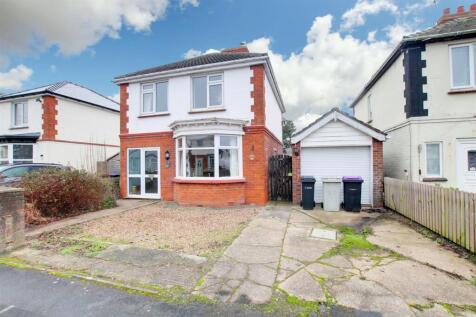 George Street, Mablethorpe LN12 3 bed detached house for sale
