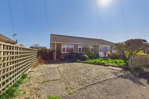 2 bedroom semi-detached bungalow for sale