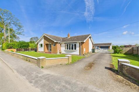 4 bedroom detached bungalow for sale