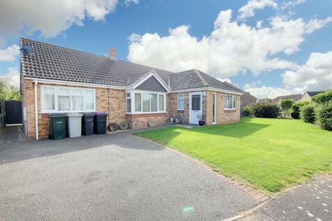 Aqua Drive, Mablethorpe LN12 2 bed detached bungalow for sale