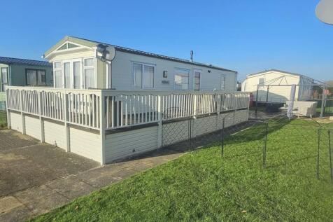 Flag Hill, Great Bentley, Colchester... 2 bed lodge for sale