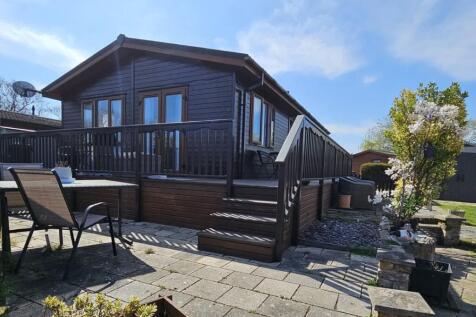 3 bedroom caravan for sale
