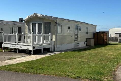 Flag Hill, Great Bentley, Colchester... 2 bed static caravan for sale