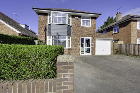 Garrison Lane, Suffolk IP11 3 bed detached house for sale