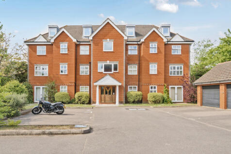 Vale Farm Road, Woking GU21 2 bed flat for sale