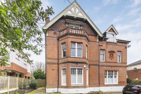 22 Carlton Road, Sidcup 2 bed flat for sale