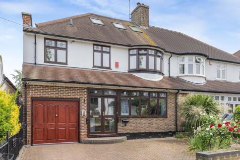 5 bedroom semi-detached house for sale