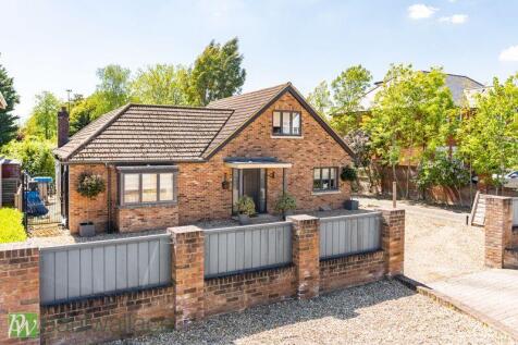 Old Nazeing Road, Broxbourne 4 bed detached house for sale