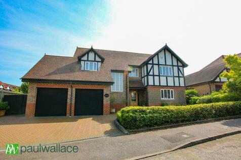 5 bedroom detached house for sale