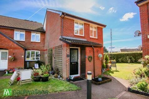 Rose Court, West Cheshunt 1 bed retirement property for sale