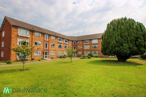 High Street, Cheshunt 2 bed flat for sale