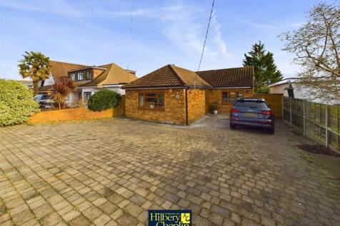 Shakespeare Avenue, Langdon Hills... 2 bed bungalow for sale